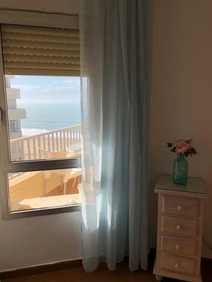 Apartamento La Mar De Cerca. Terraza Vistas Mar. 1ª Linea Playa Καντίζ Εξωτερικό φωτογραφία